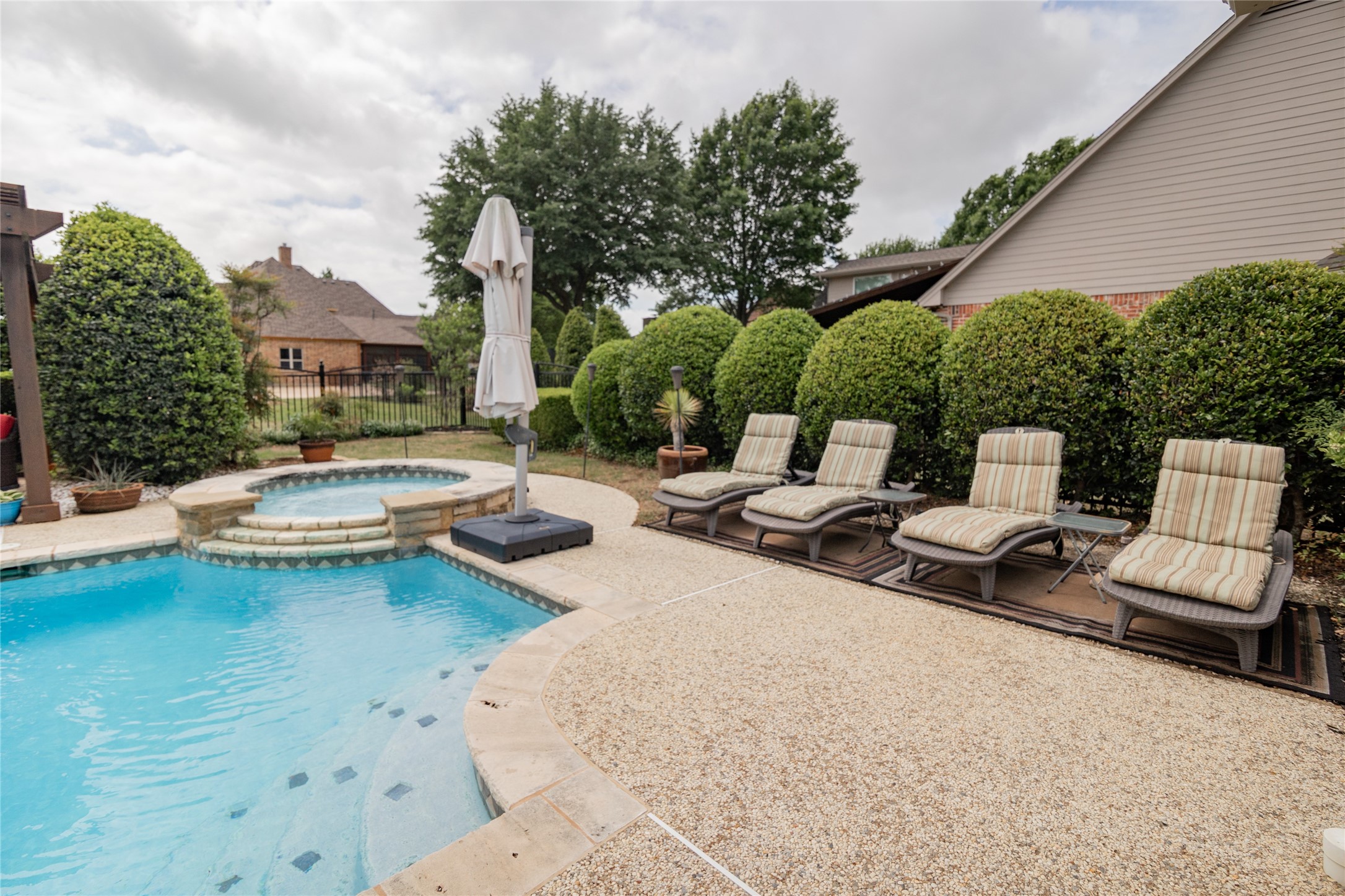 671 Brookglen Court Waxahachie TX 75165