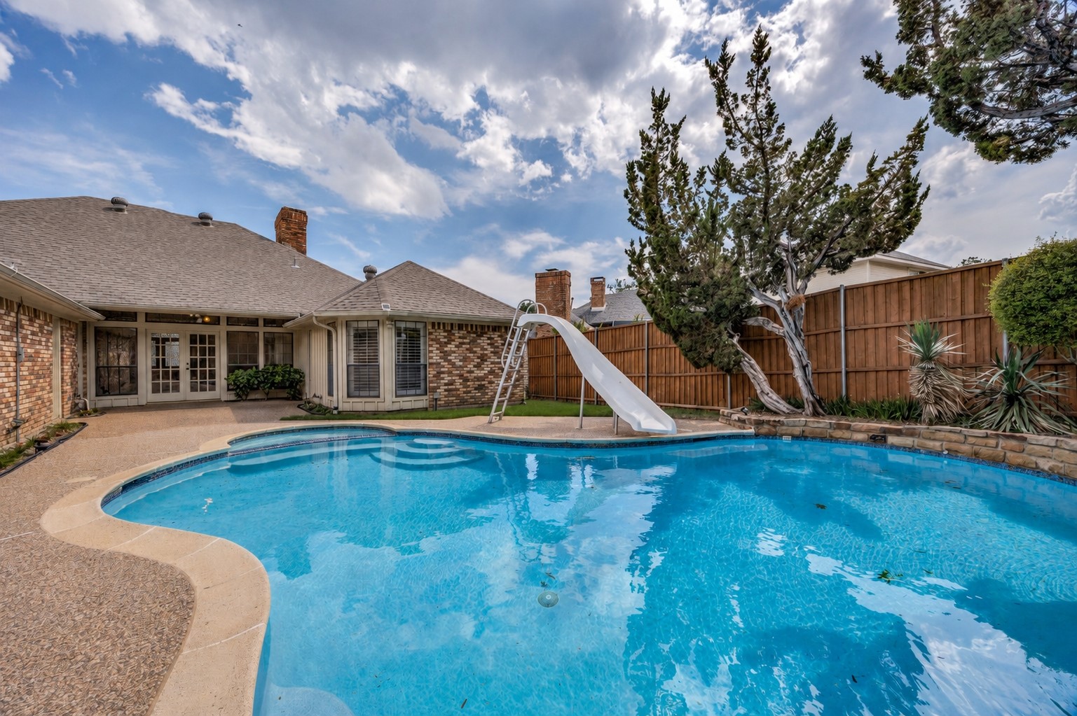 746 E Bethel School Road Coppell TX 75019