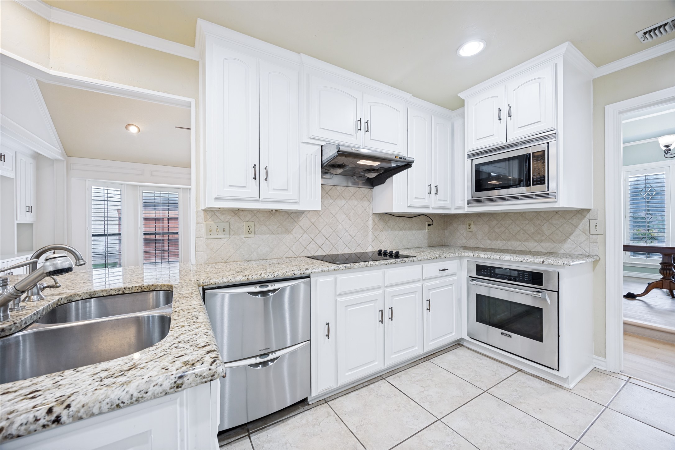 746 E Bethel School Road Coppell TX 75019