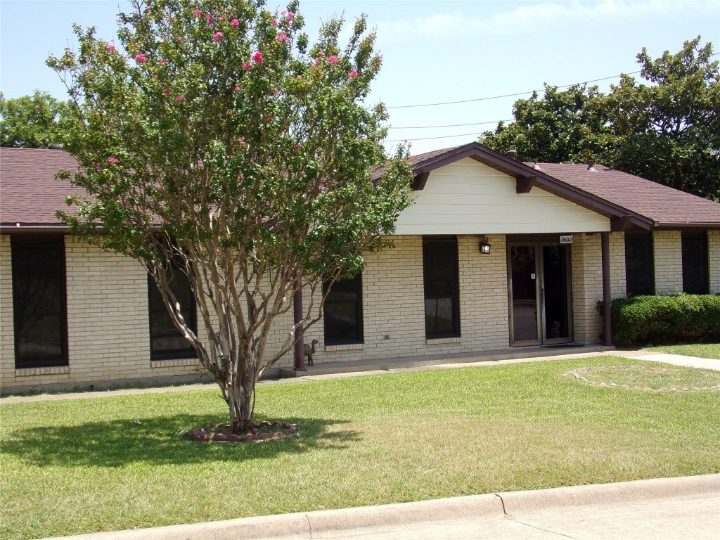 1402 Tripoli Trail Grand Prairie TX 75050