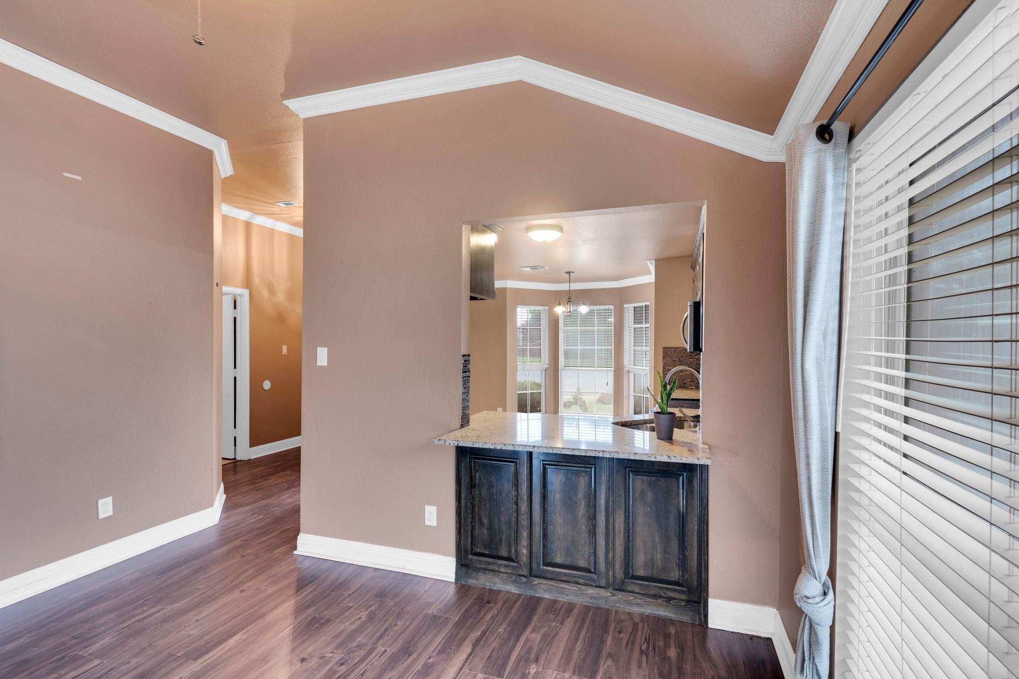 1006 Darren Drive Burleson TX 76028
