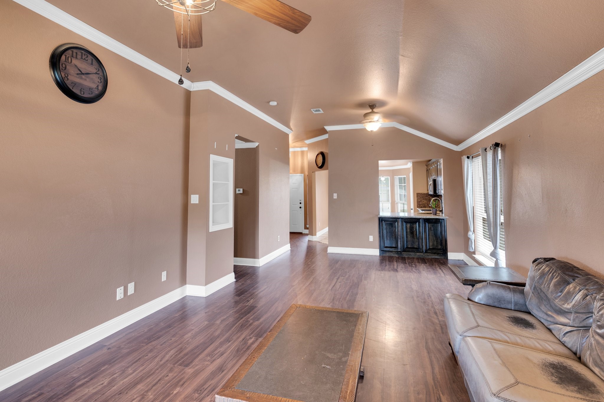 1006 Darren Drive Burleson TX 76028