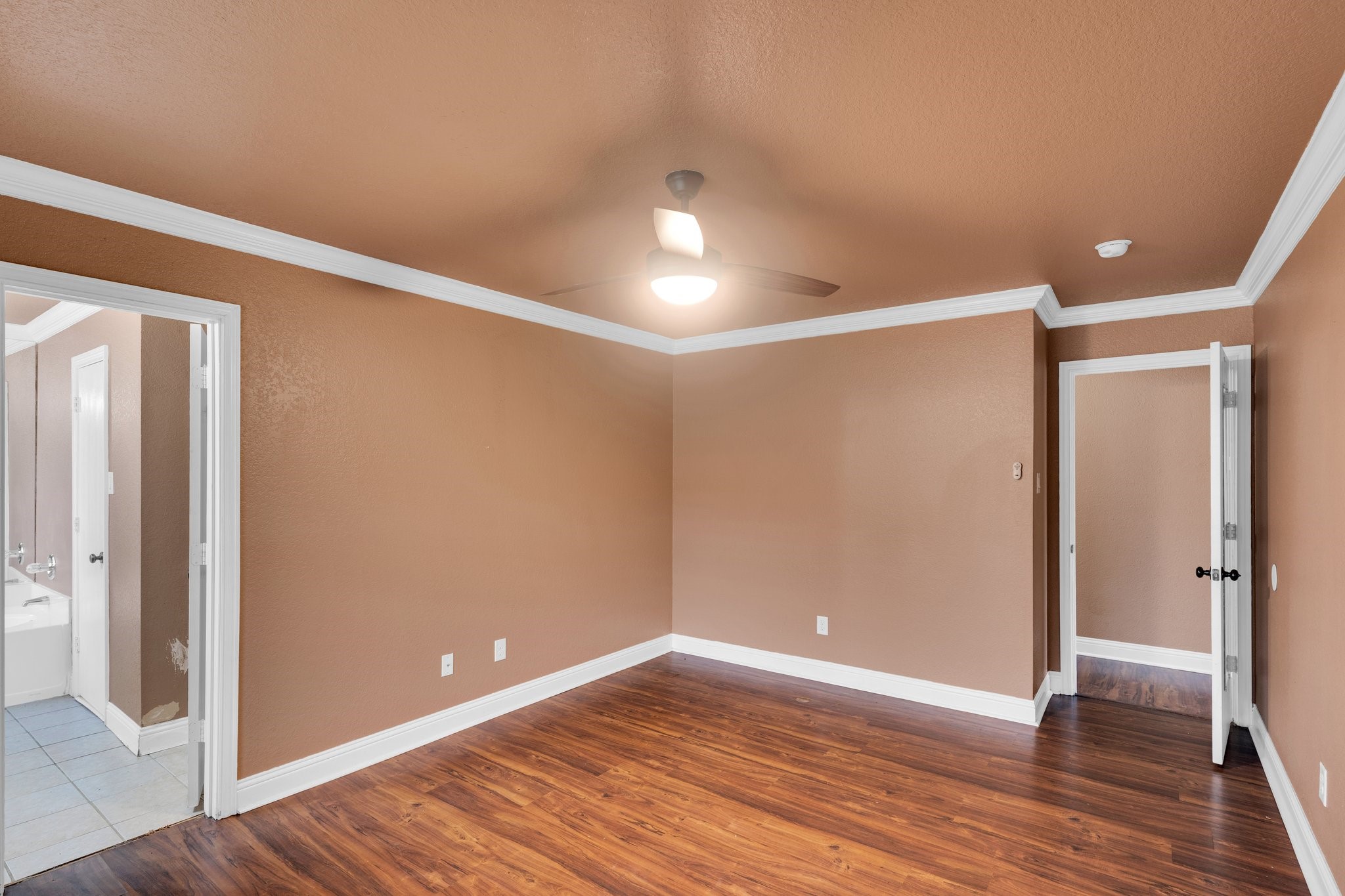 1006 Darren Drive Burleson TX 76028