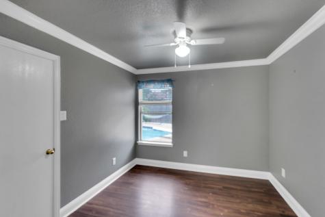 1006 Darren Drive Burleson TX 76028