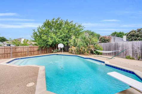 1006 Darren Drive Burleson TX 76028
