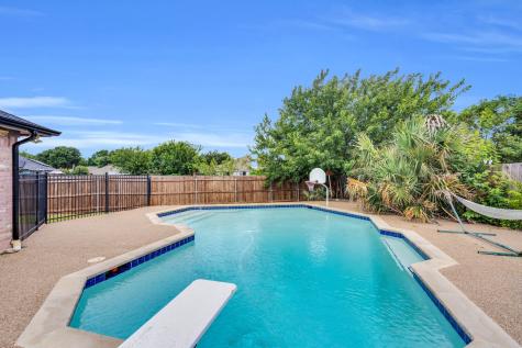 1006 Darren Drive Burleson TX 76028