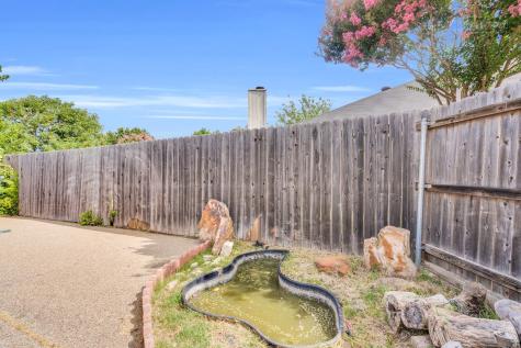1006 Darren Drive Burleson TX 76028