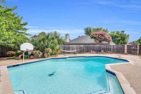 1006 Darren Drive Burleson TX 76028