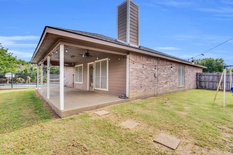 1006 Darren Drive Burleson TX 76028