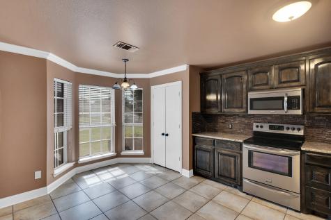 1006 Darren Drive Burleson TX 76028