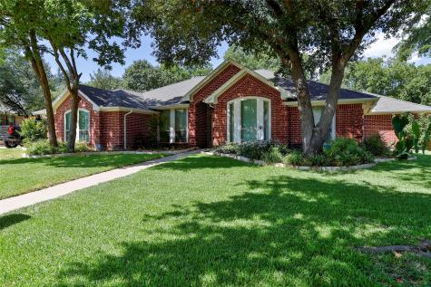 845 Hunters Glen Trail Fort Worth TX 76120
