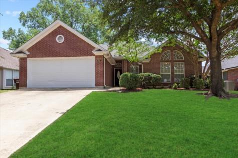 700 Chateau Court Denton TX 76209