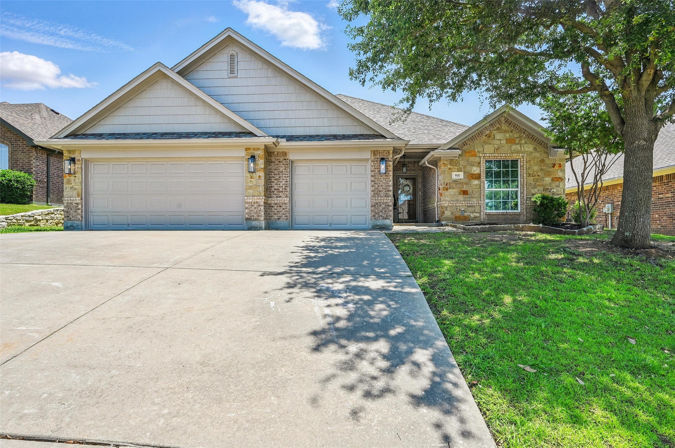 931 White Marlin Drive Burleson TX 76028