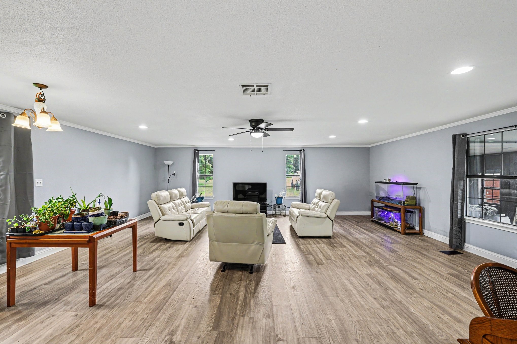 1814 County Road 121 Kaufman TX 75142