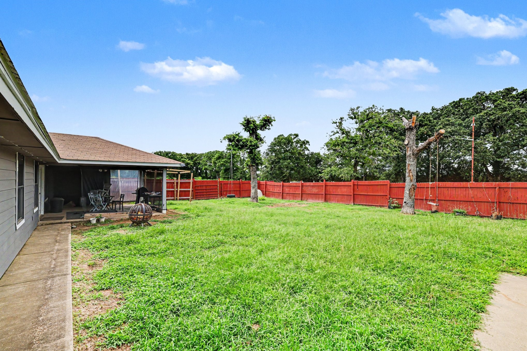 1814 County Road 121 Kaufman TX 75142
