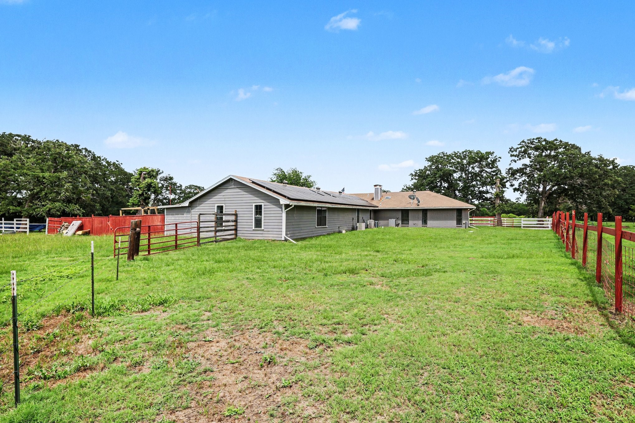 1814 County Road 121 Kaufman TX 75142