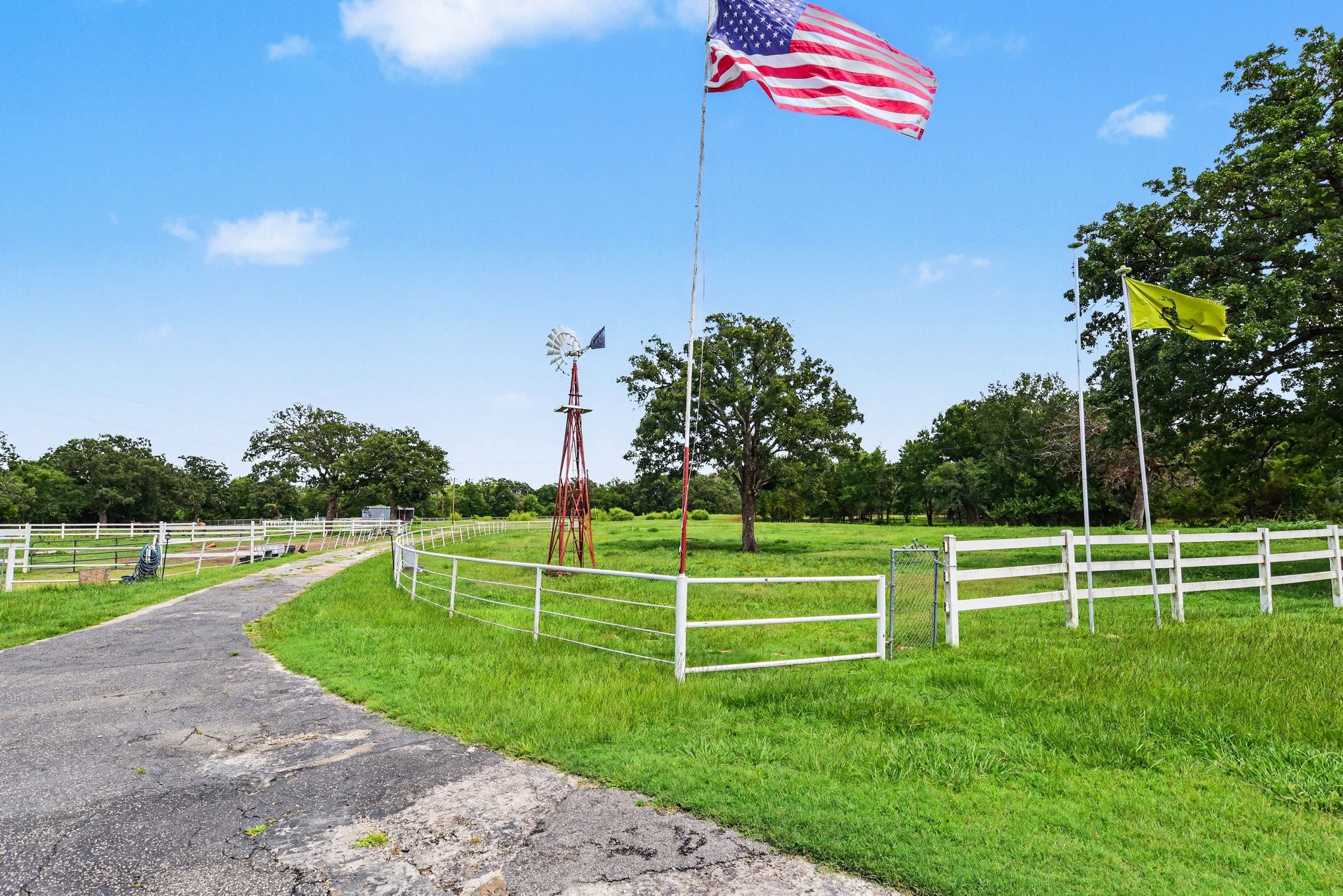 1814 County Road 121 Kaufman TX 75142