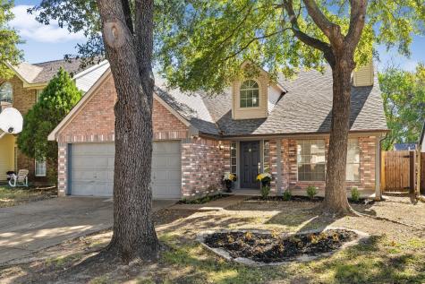4716 Waterway Drive N Fort Worth TX 76137