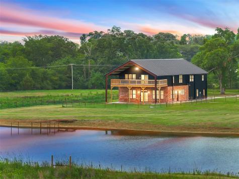 412 Vz County Road 1413 Van TX 75790