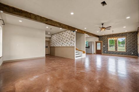 412 Vz County Road 1413 Van TX 75790