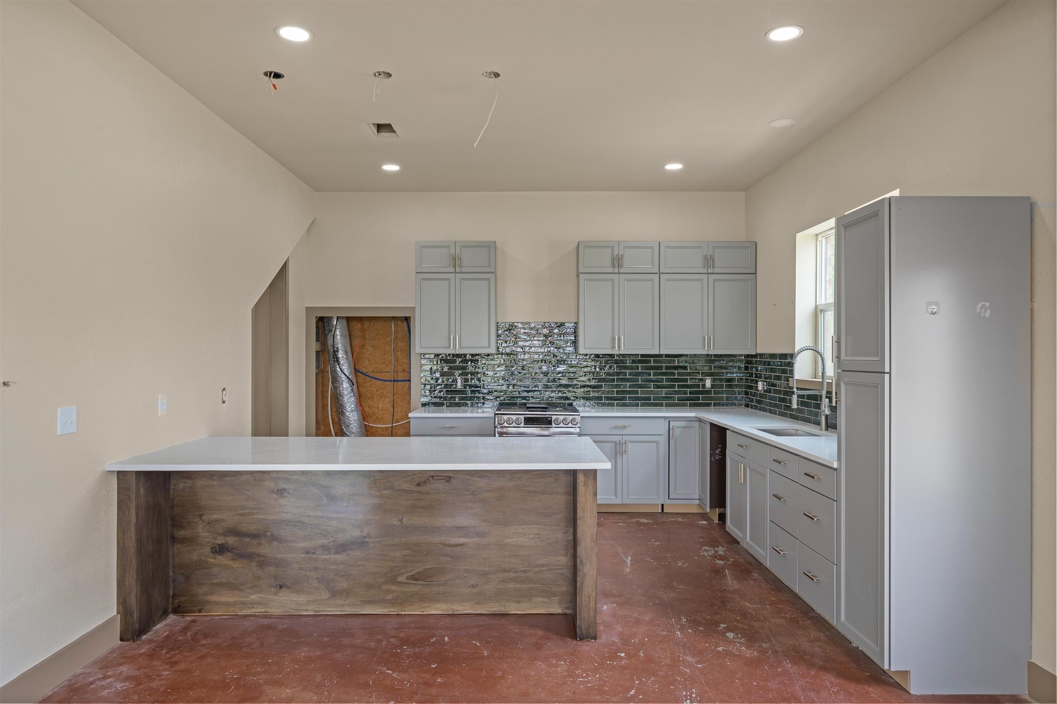 412 Vz County Road 1413 Van TX 75790