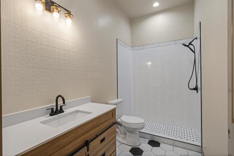 412 Vz County Road 1413 Van TX 75790