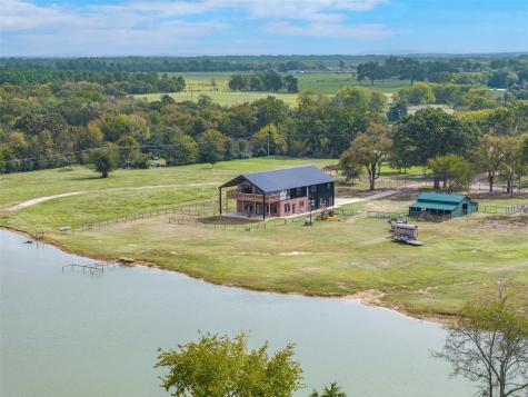 412 Vz County Road 1413 Van TX 75790