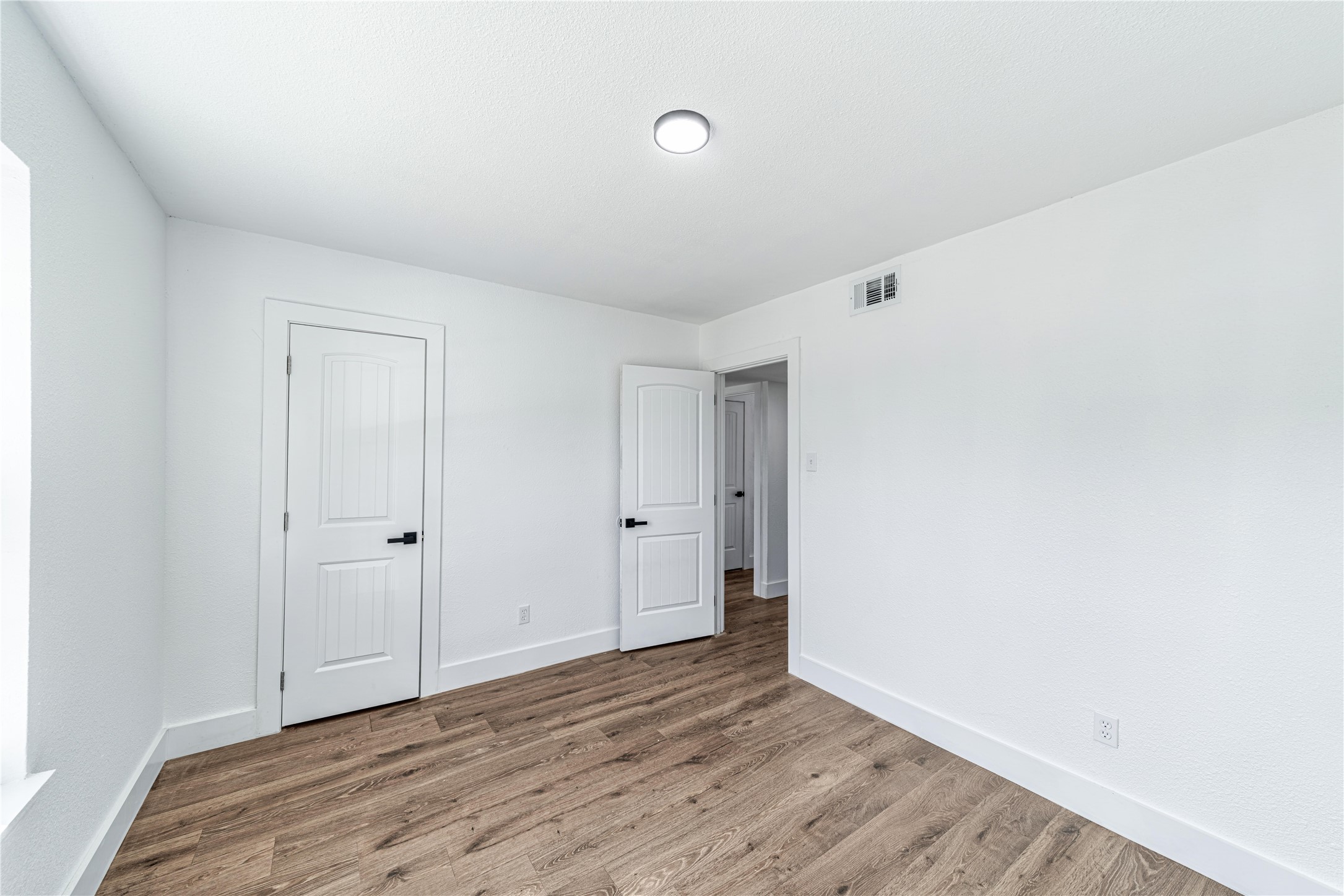 1704 Novel Circle Garland TX 75040
