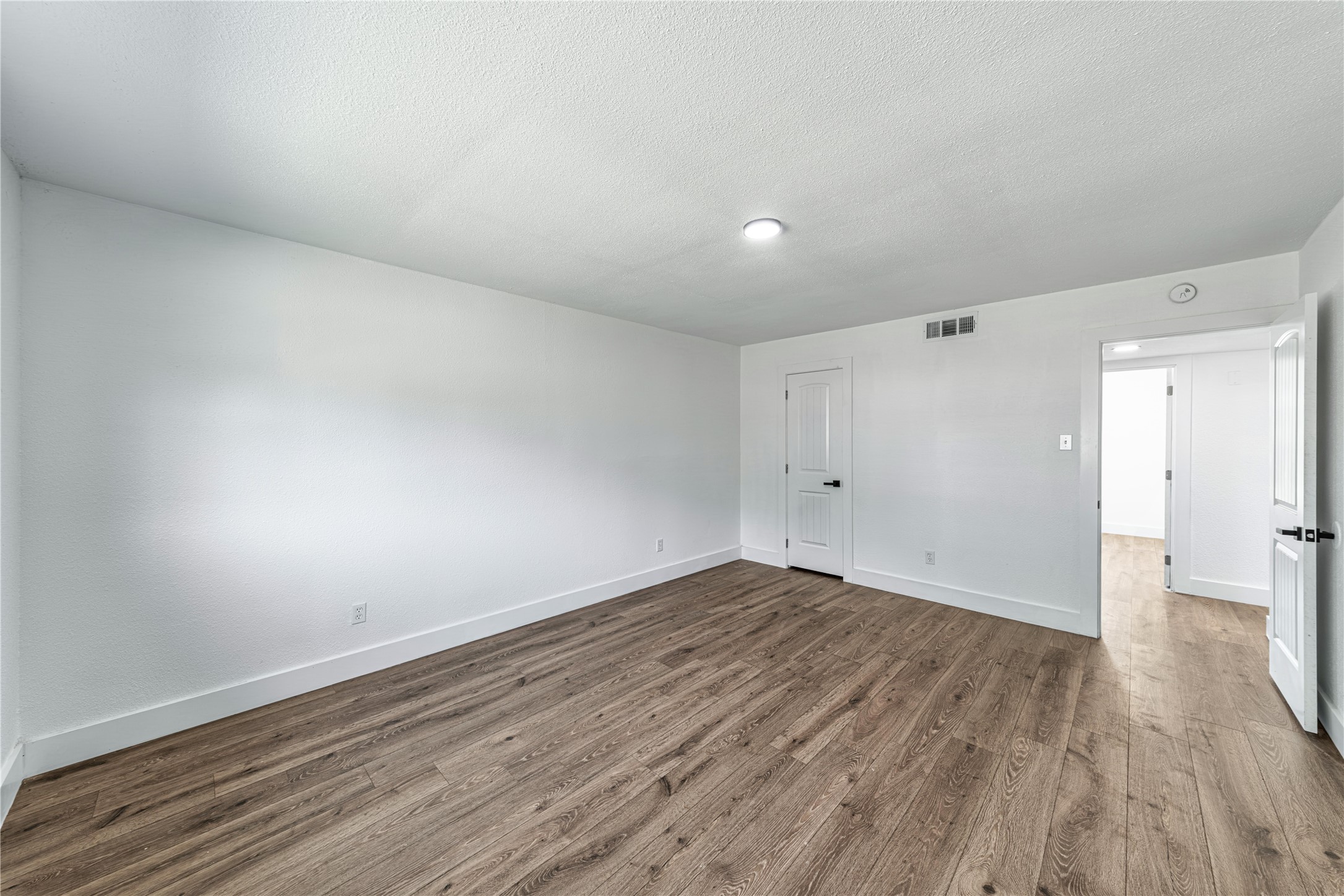 1704 Novel Circle Garland TX 75040