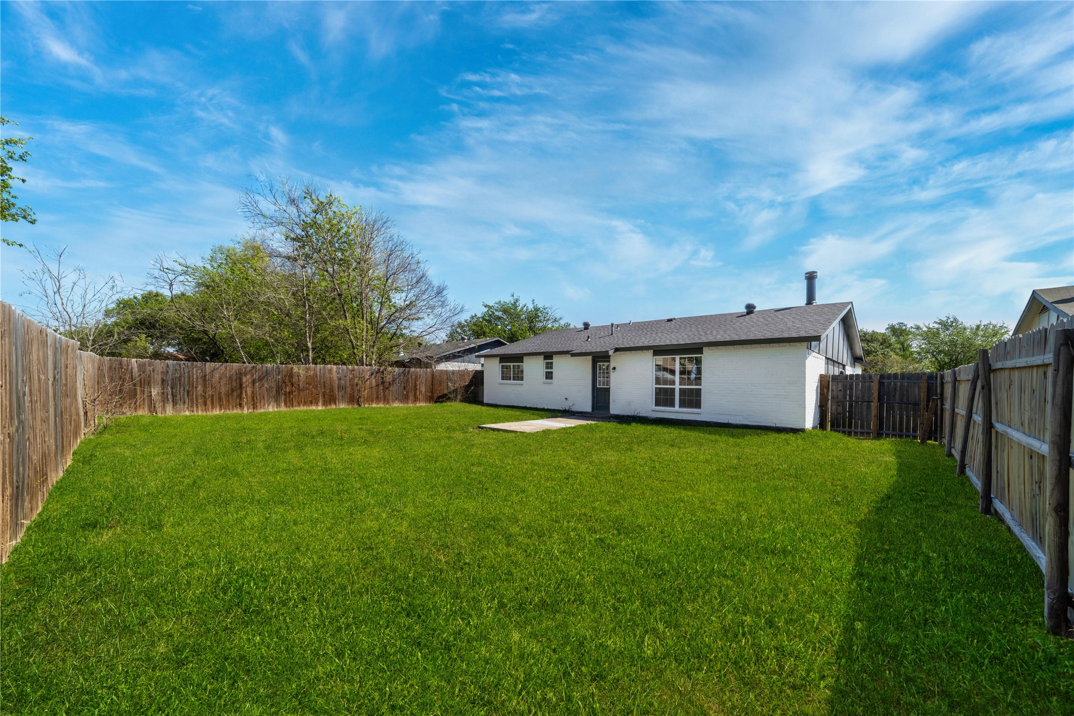1704 Novel Circle Garland TX 75040