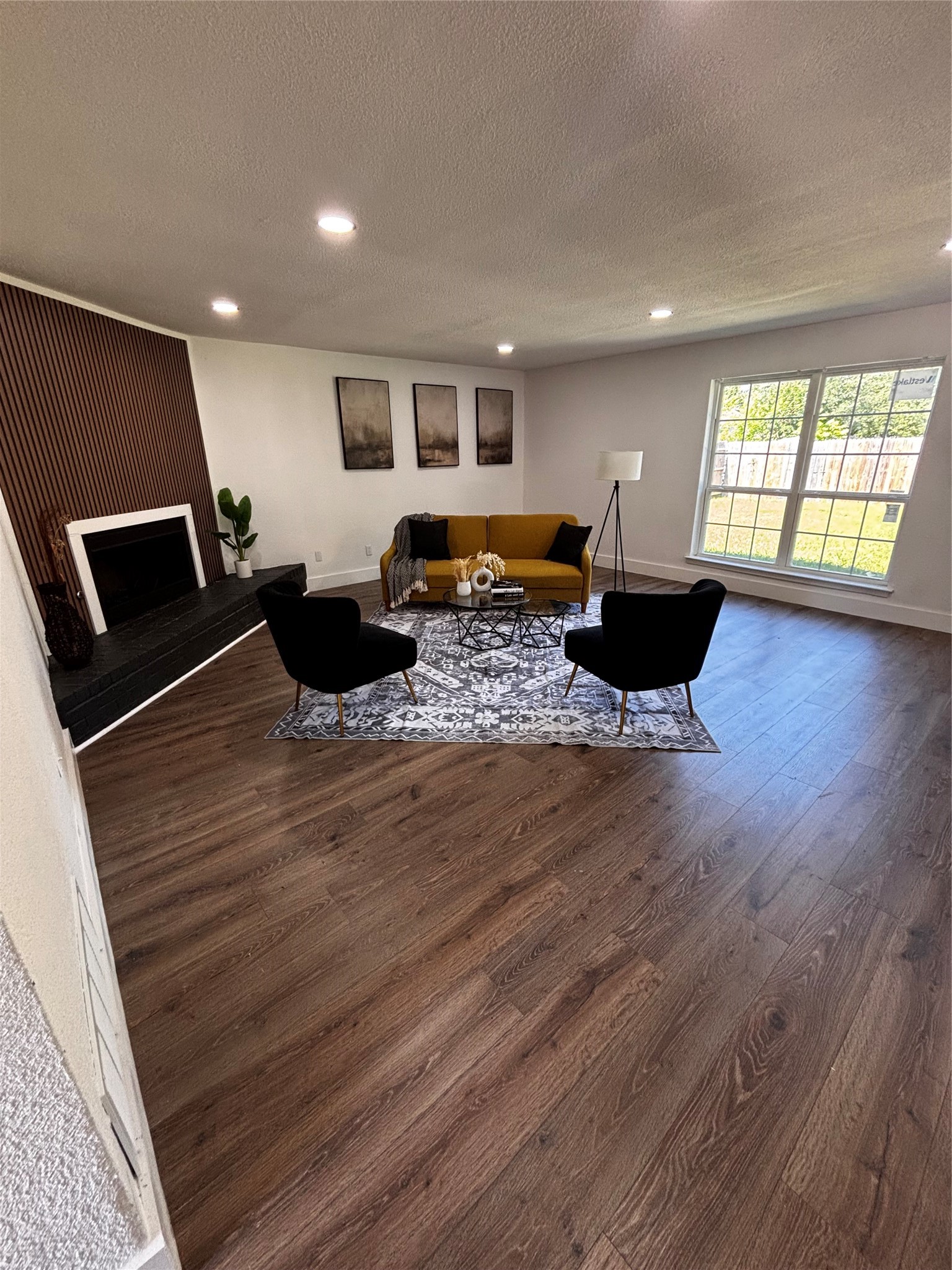 1704 Novel Circle Garland TX 75040