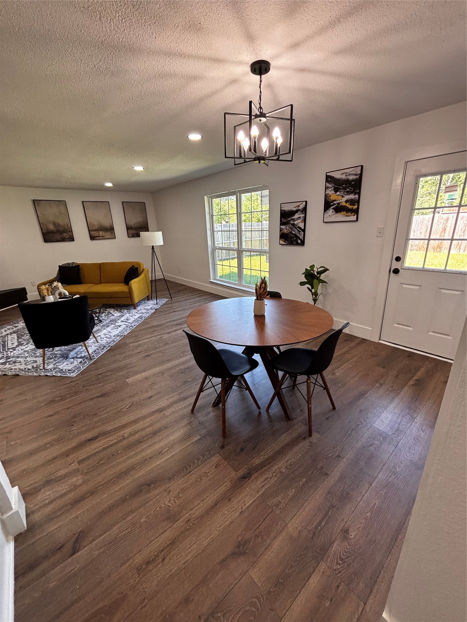 1704 Novel Circle Garland TX 75040
