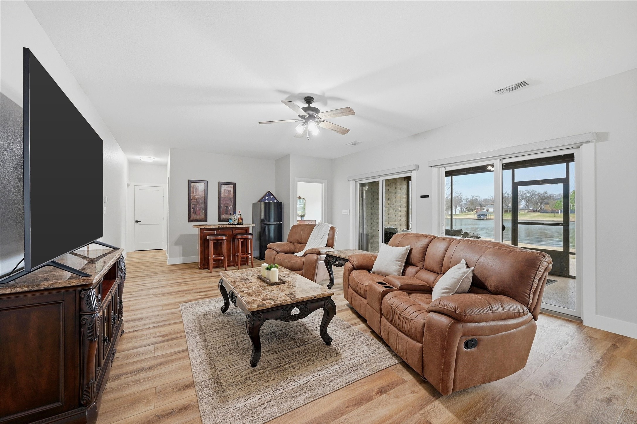101 Manito Cove Lake Kiowa TX 76240