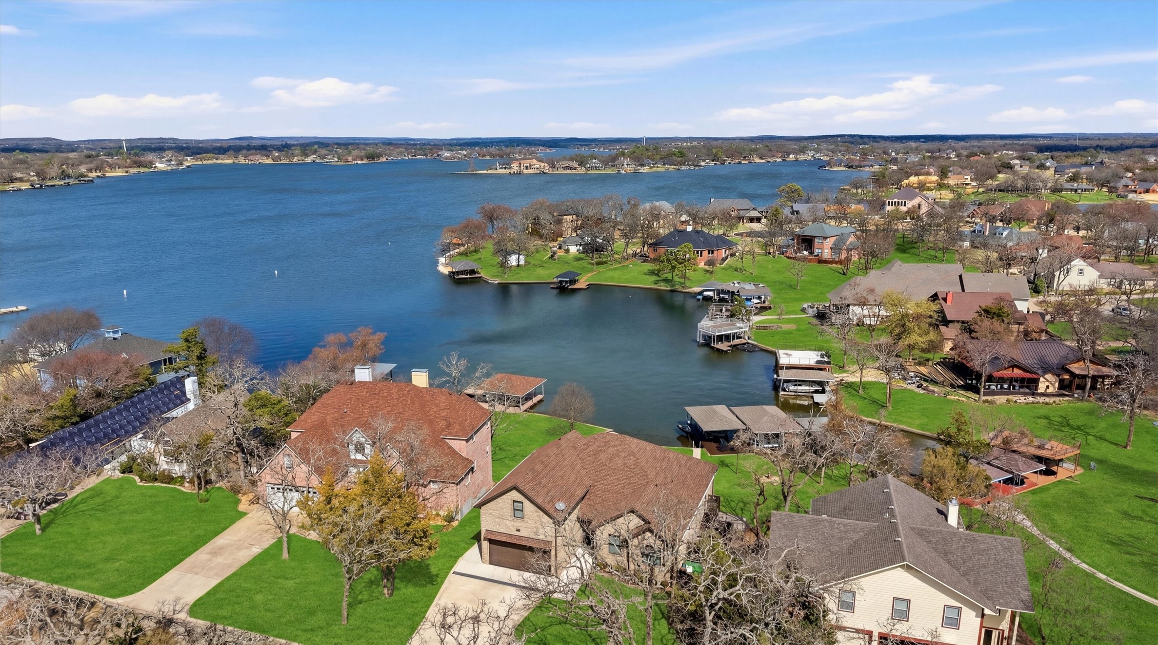 101 Manito Cove Lake Kiowa TX 76240