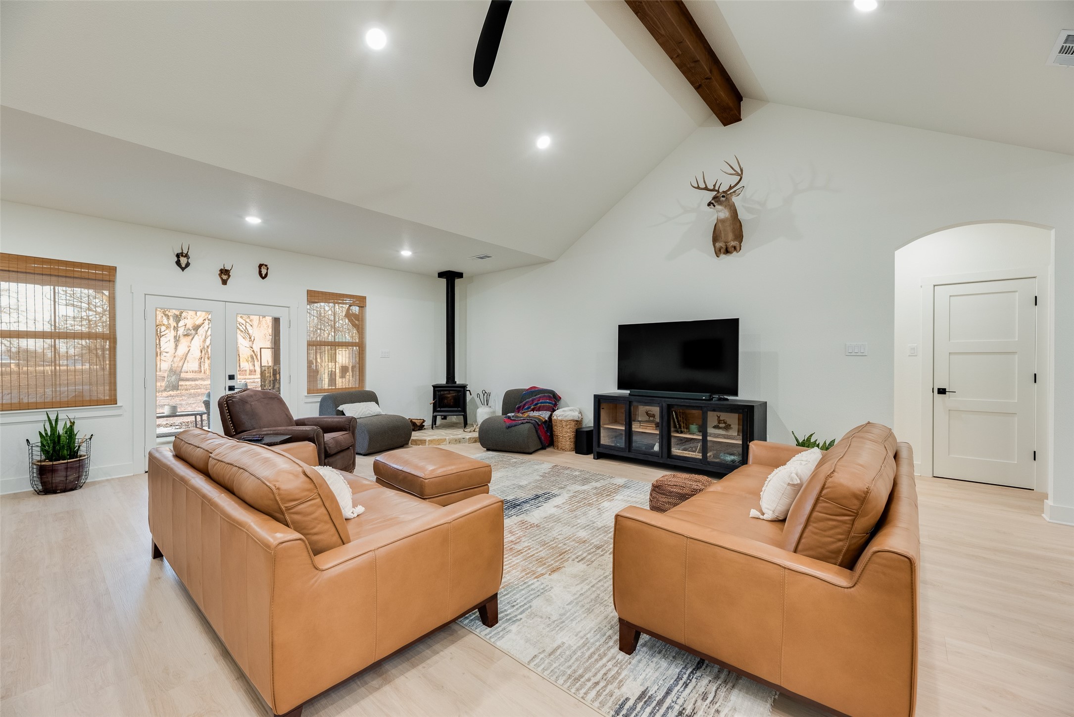 900 Vz County Road 3609 Edgewood TX 75117