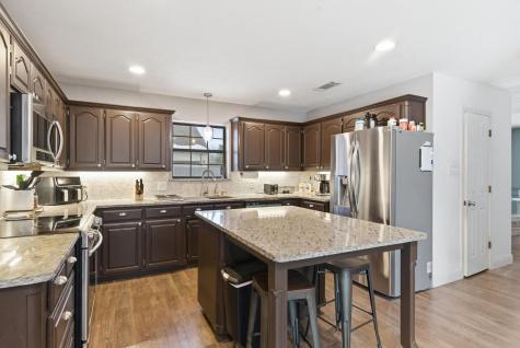 1936 Spinnaker Lane Azle TX 76020