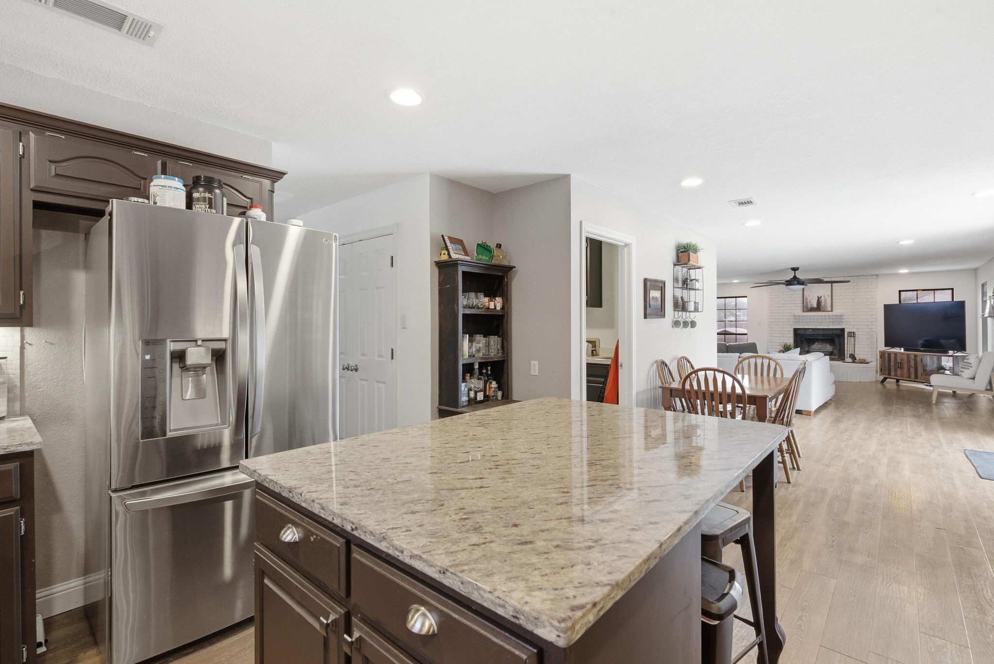 1936 Spinnaker Lane Azle TX 76020