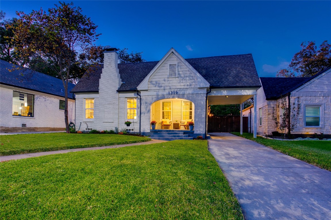 1319 Lansford Avenue Dallas TX 75224