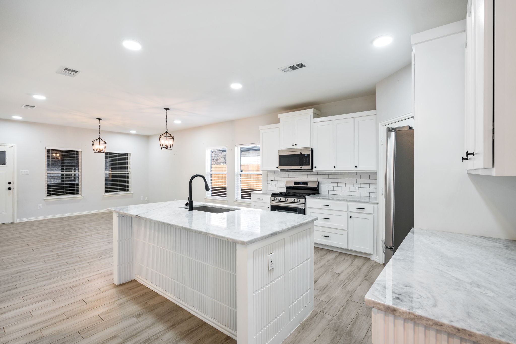 3505 Wood Oak Drive Balch Springs TX 75180