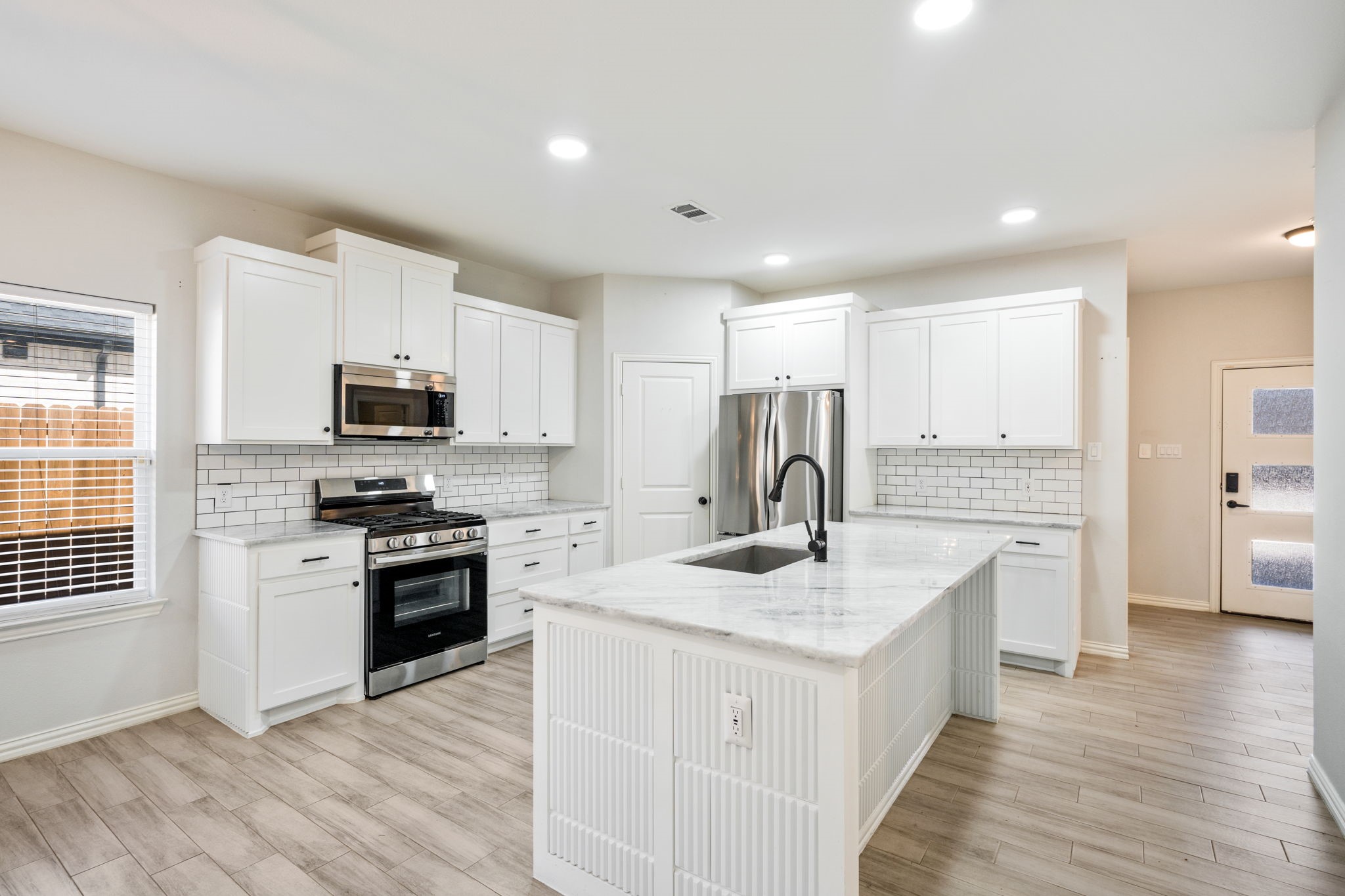 3505 Wood Oak Drive Balch Springs TX 75180