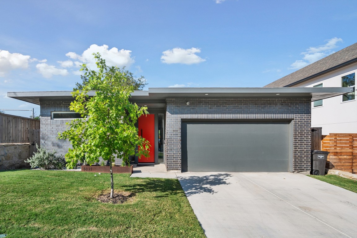 1821 Grand Avenue Fort Worth TX 76164
