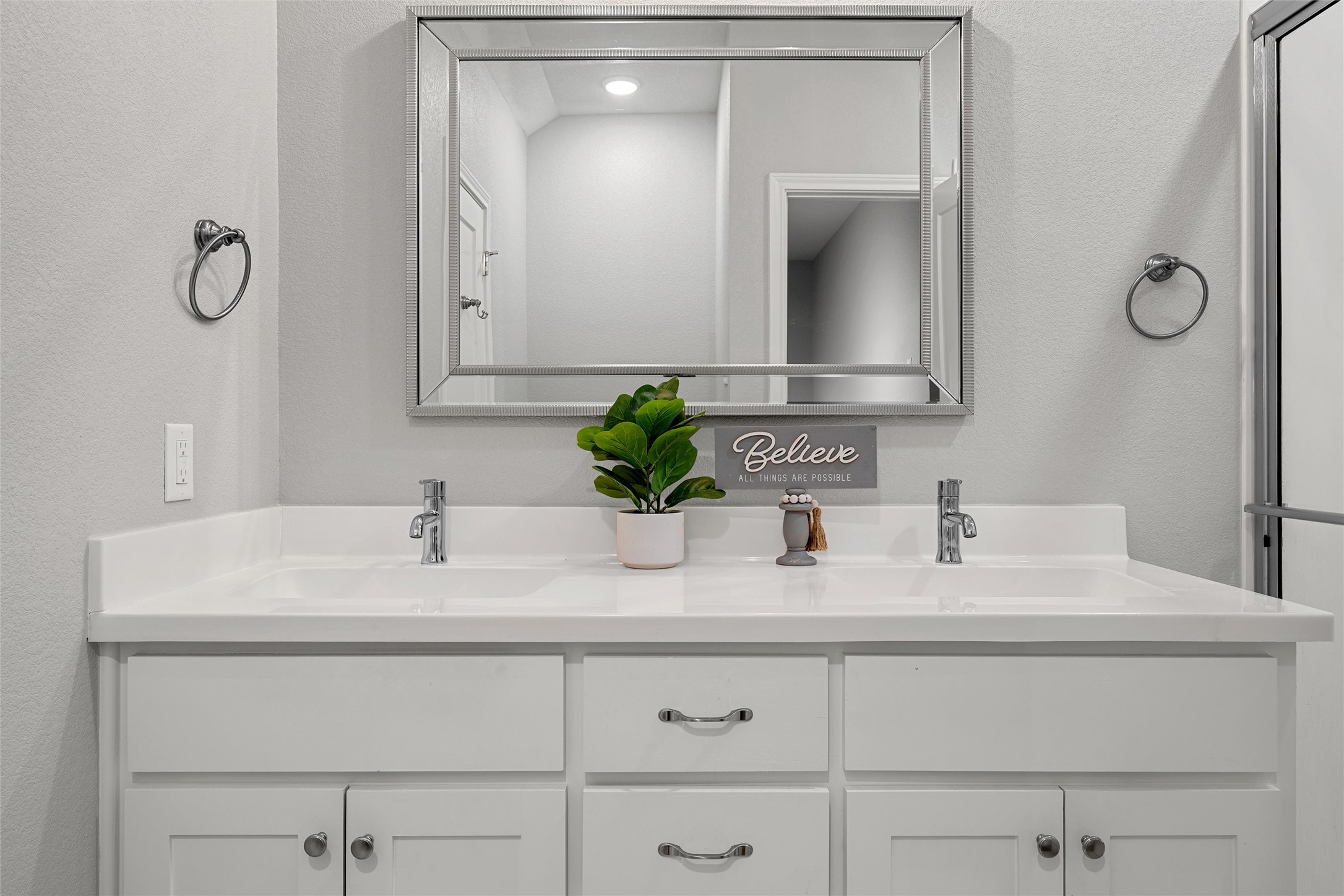 418 Travis Drive Mcgregor TX 76657