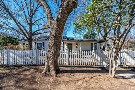 2900 Westridge Avenue Fort Worth TX 76116
