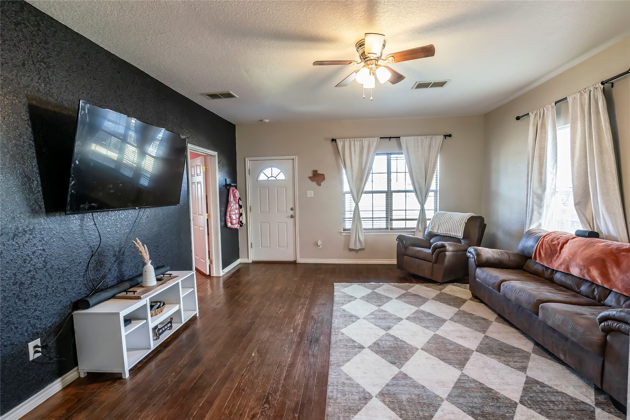 180 Trail Drive Bowie TX 76230