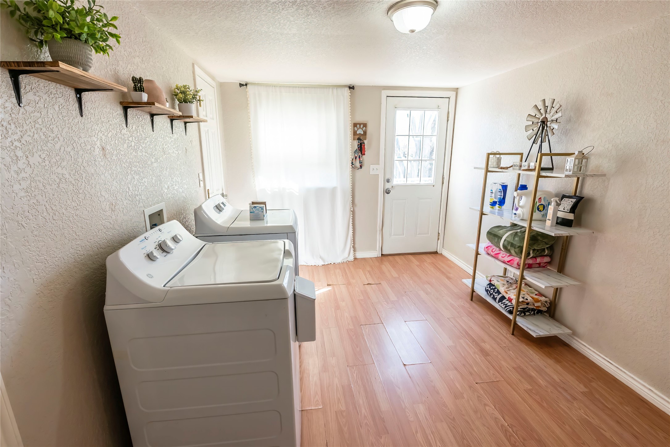 180 Trail Drive Bowie TX 76230