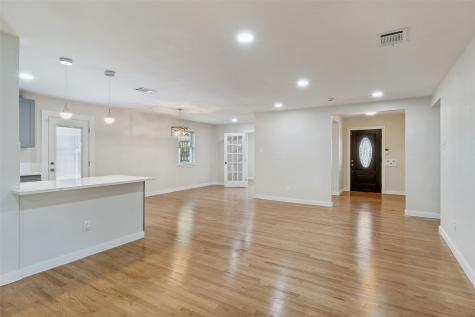 8494 Swift Avenue Dallas TX 75228