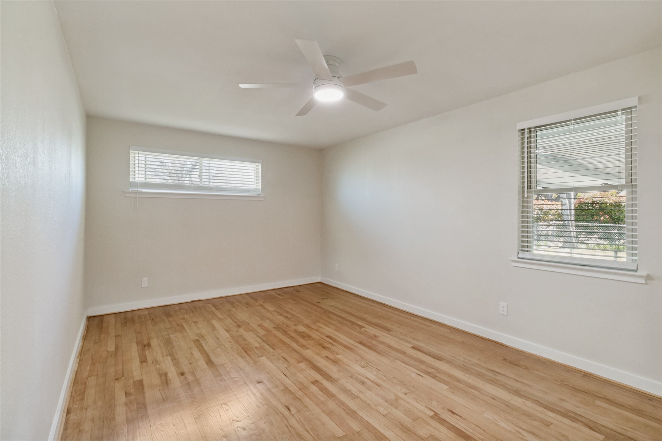 8494 Swift Avenue Dallas TX 75228