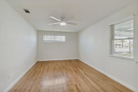 8494 Swift Avenue Dallas TX 75228