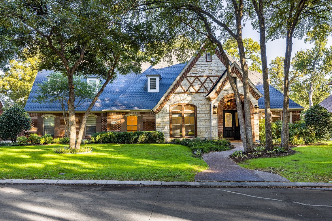 2903 Riverhollow Court Fort Worth TX 76116