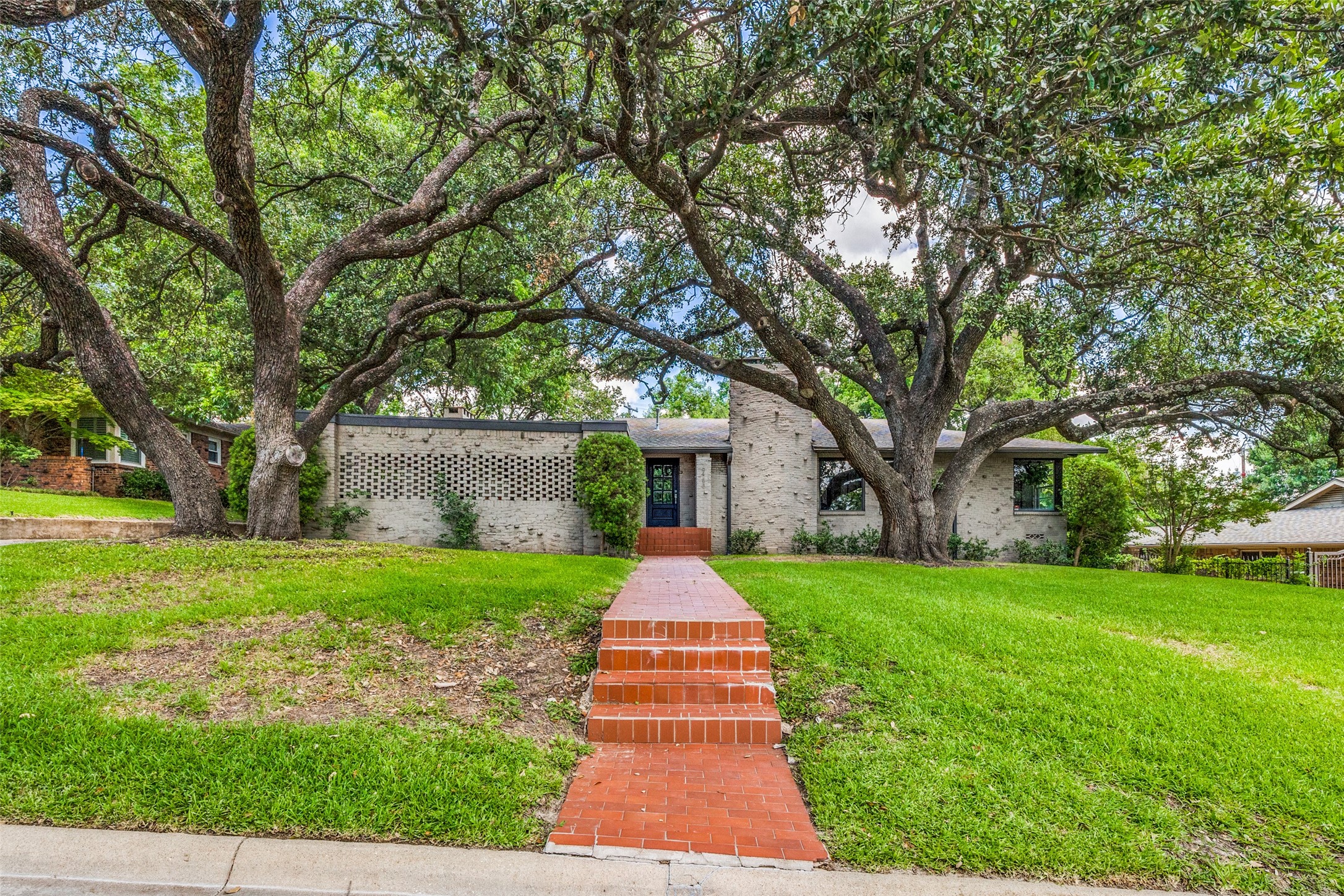 6458 Woodstock Road Fort Worth TX 76116